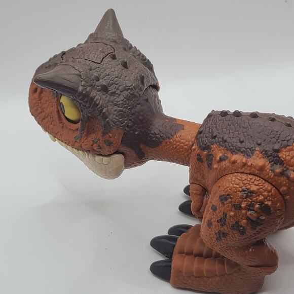 Jurassic World Wild Chompin Carnotaurus Toro Dinosaur Action Figure Cretaceous - Picture 8 of 11